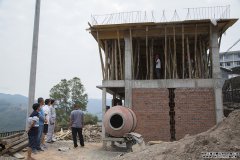 公司党委副书记杨登华到景东调研扶贫项目